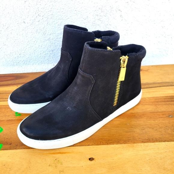 Kenneth Cole New York Kiera  Size 8 - Picture 2 of 16